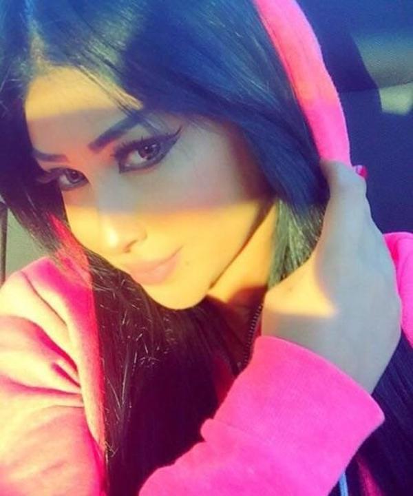 Experience Unforgettable Moments with Carla Voss by Your Side